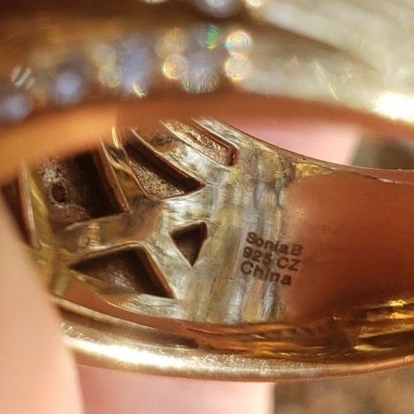 Wide Band CZ gold plated ring 8.5 - Picture 5 of 11